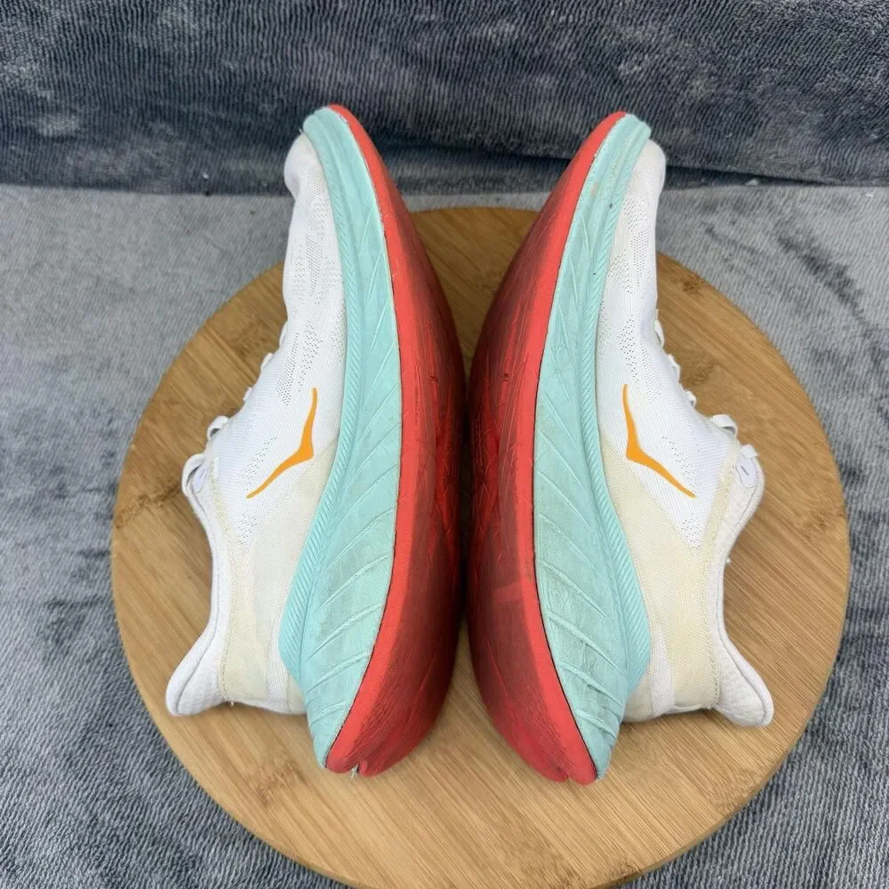 Hoka One One hoka one